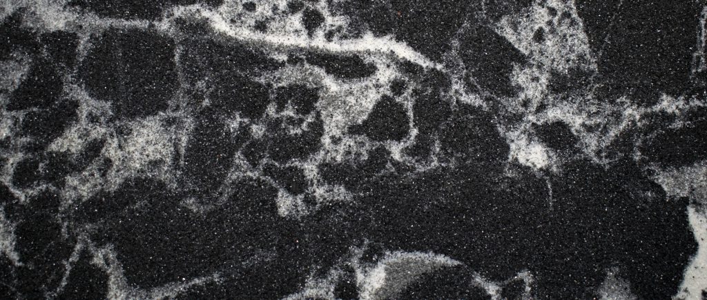 Kamienny dywan – czym jest i z czego jest zrobiony?